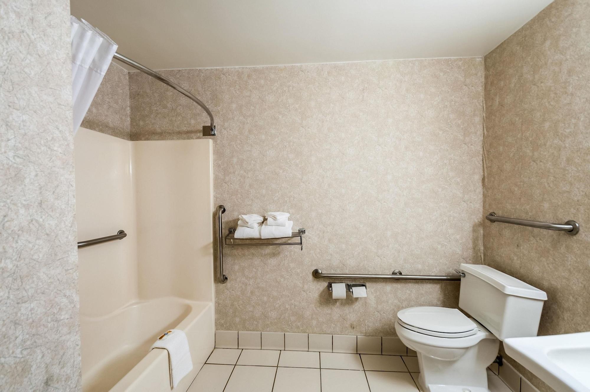 Quality Inn Solomons - Beacon Marina Dış mekan fotoğraf