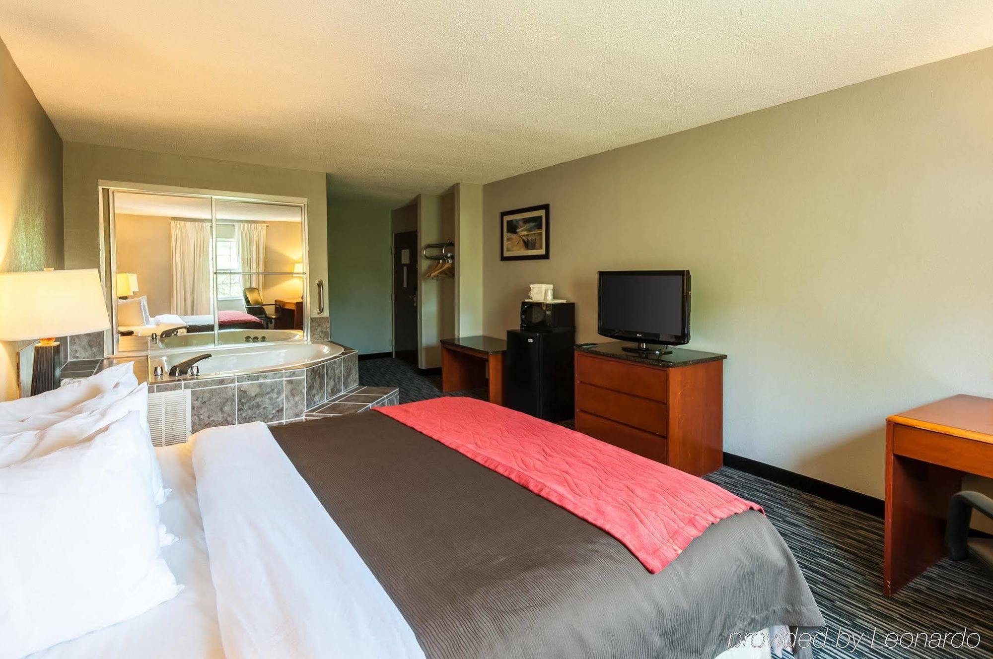 Quality Inn Solomons - Beacon Marina Dış mekan fotoğraf